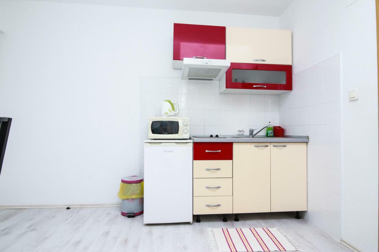 Apartments Alma พอดโกรา ภายนอก รูปภาพ
