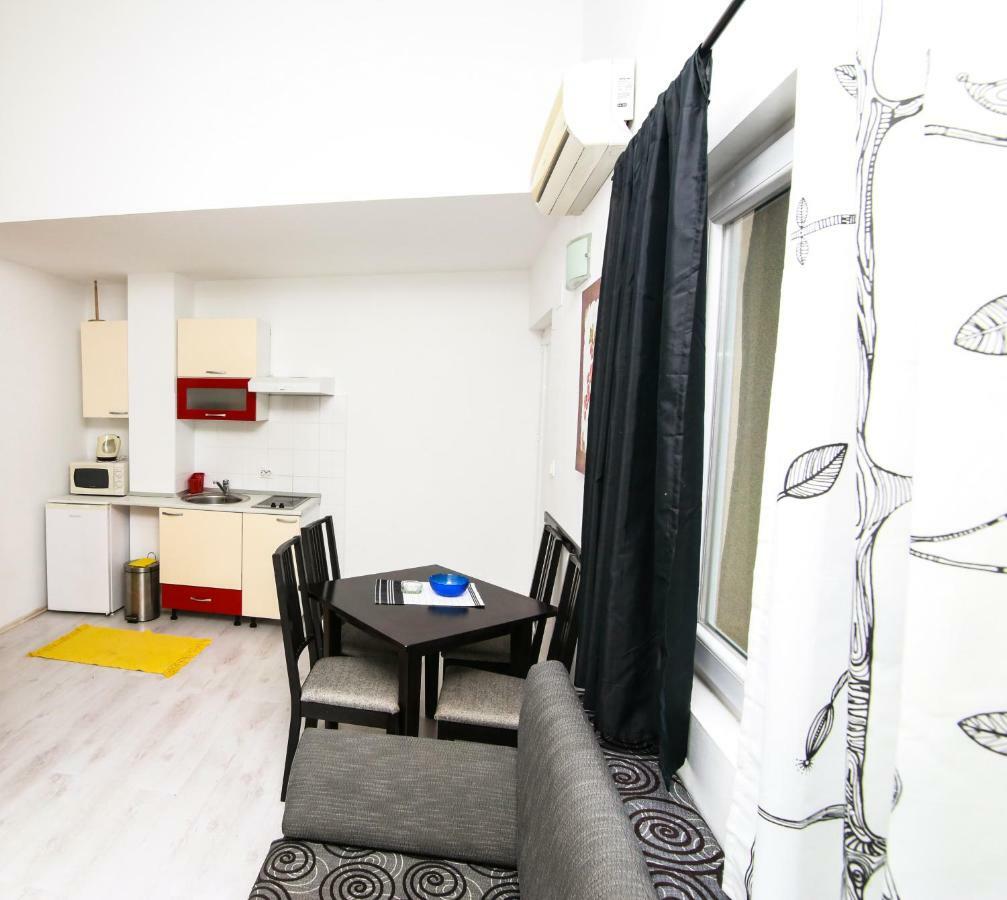 Apartments Alma พอดโกรา ภายนอก รูปภาพ