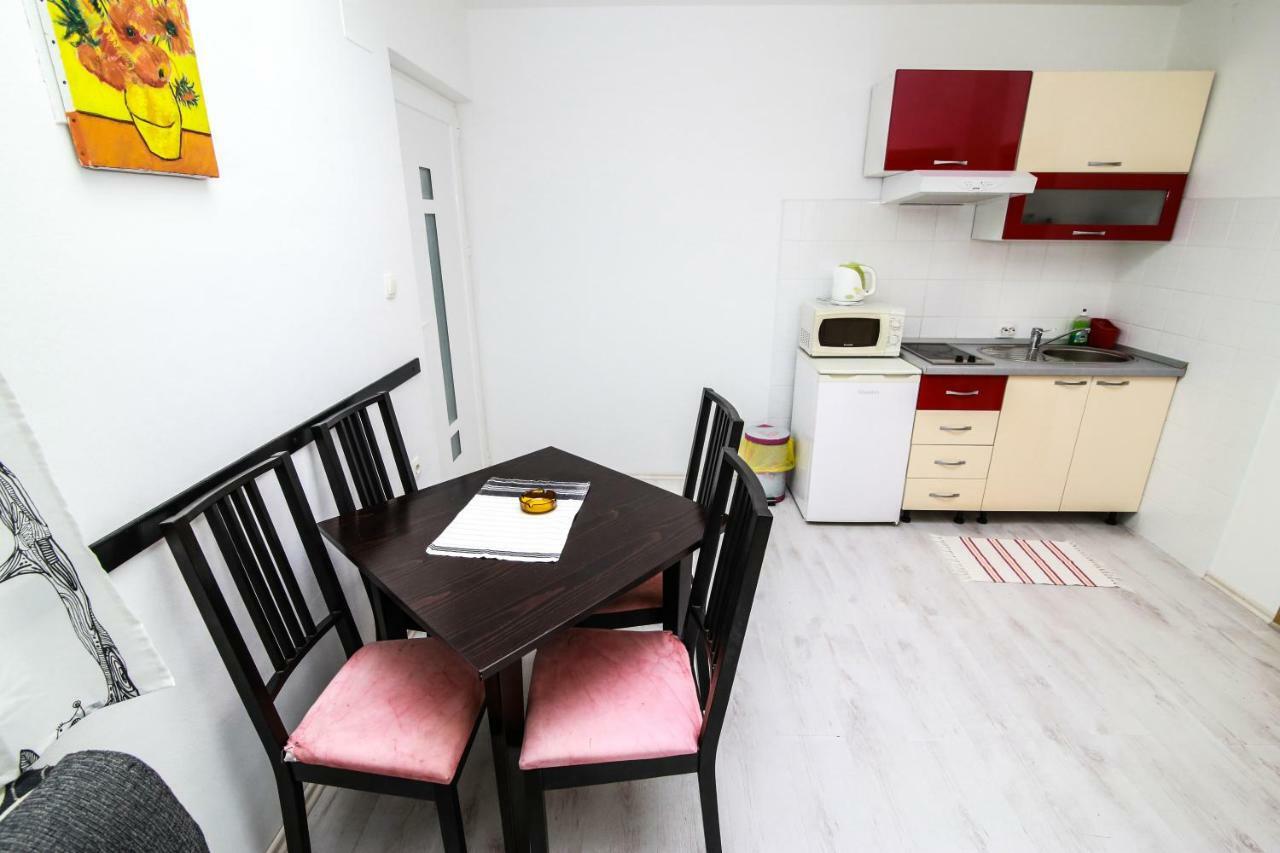 Apartments Alma พอดโกรา ภายนอก รูปภาพ